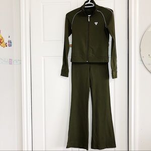 Aritzia track suits matching jacket and pant zipup